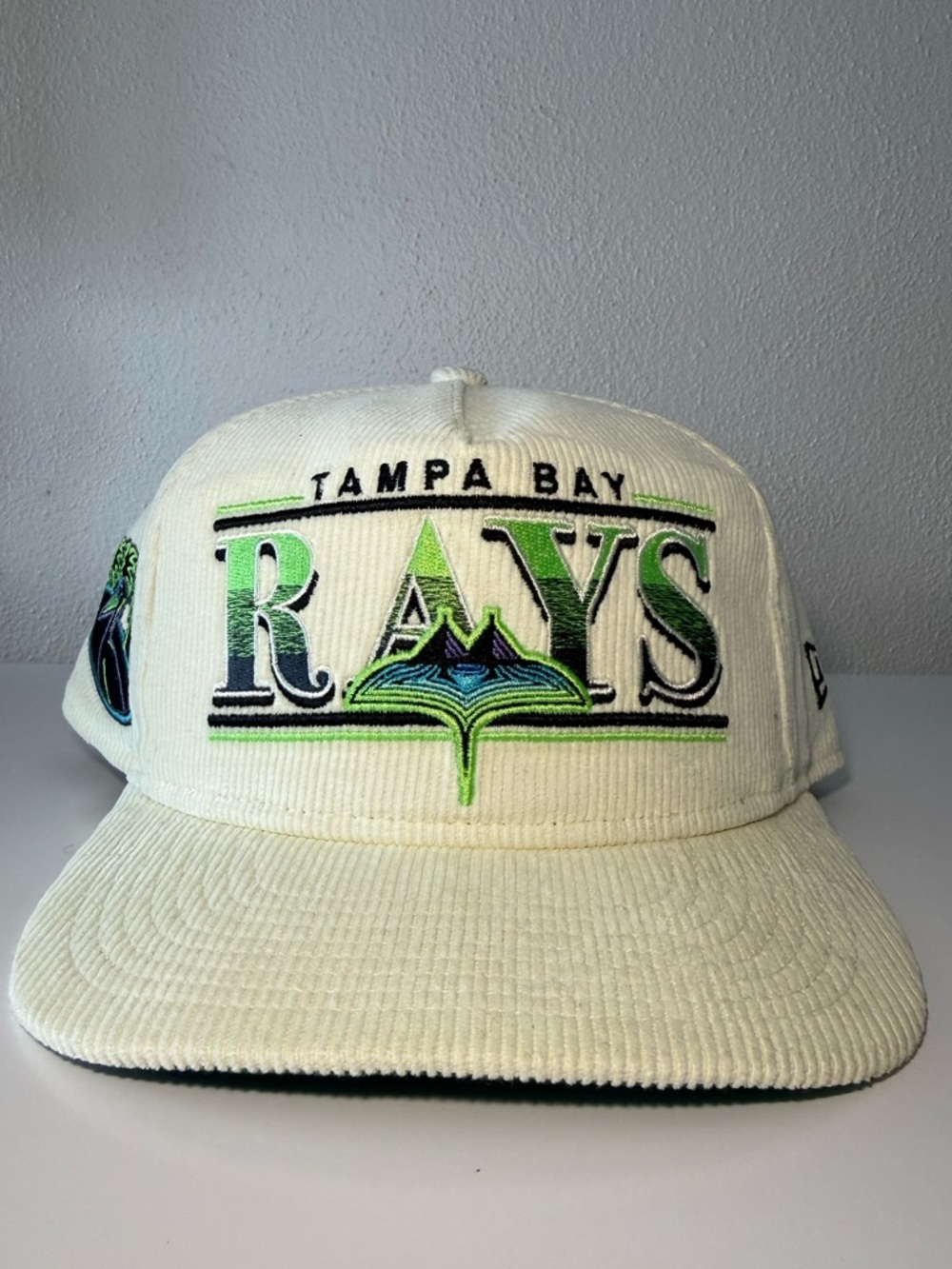 NWT New Era Tampa Bay Rays Corduroy Snapback